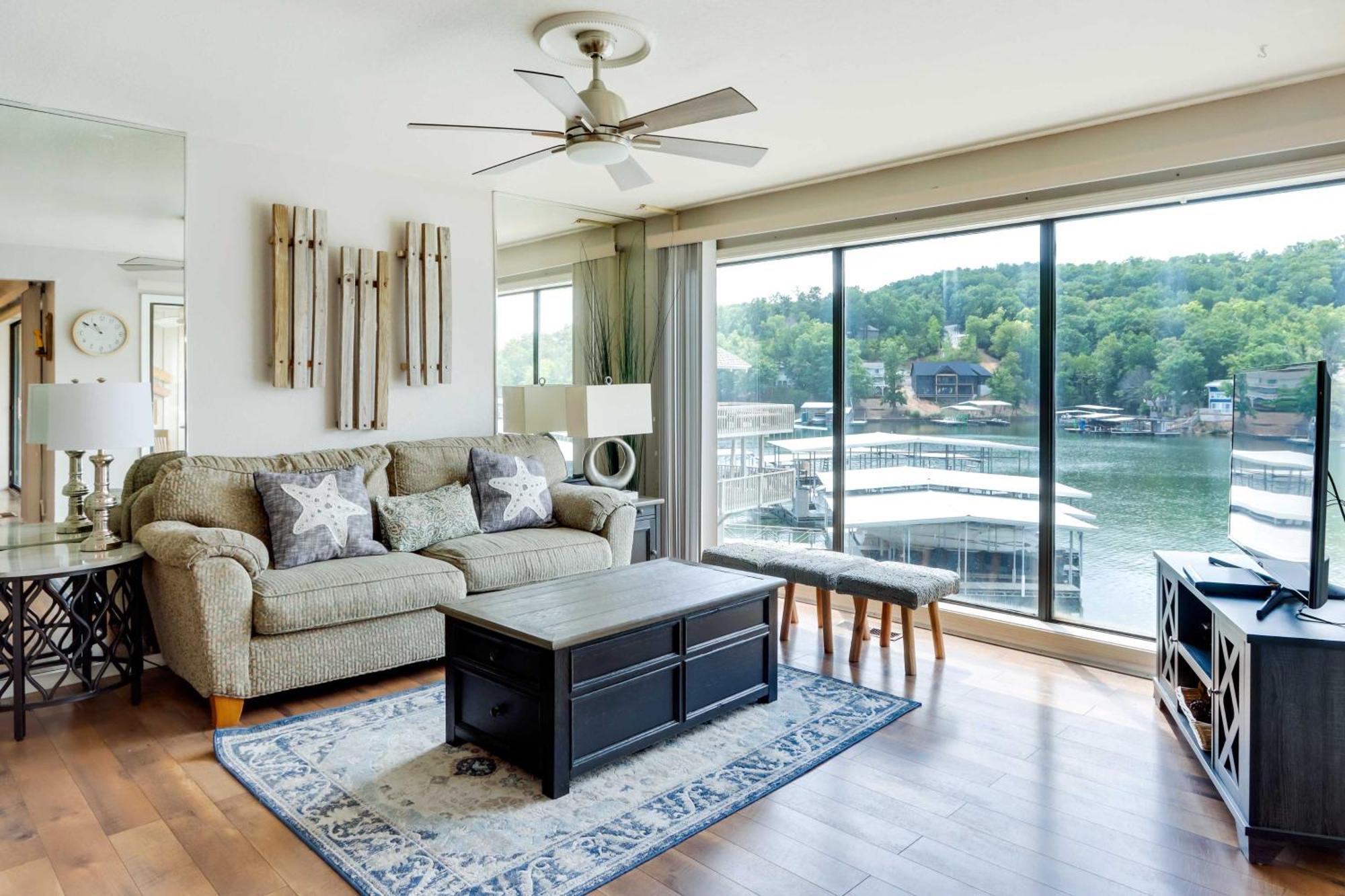 Lakefront Osage Beach Condo With Community Pool 外观 照片